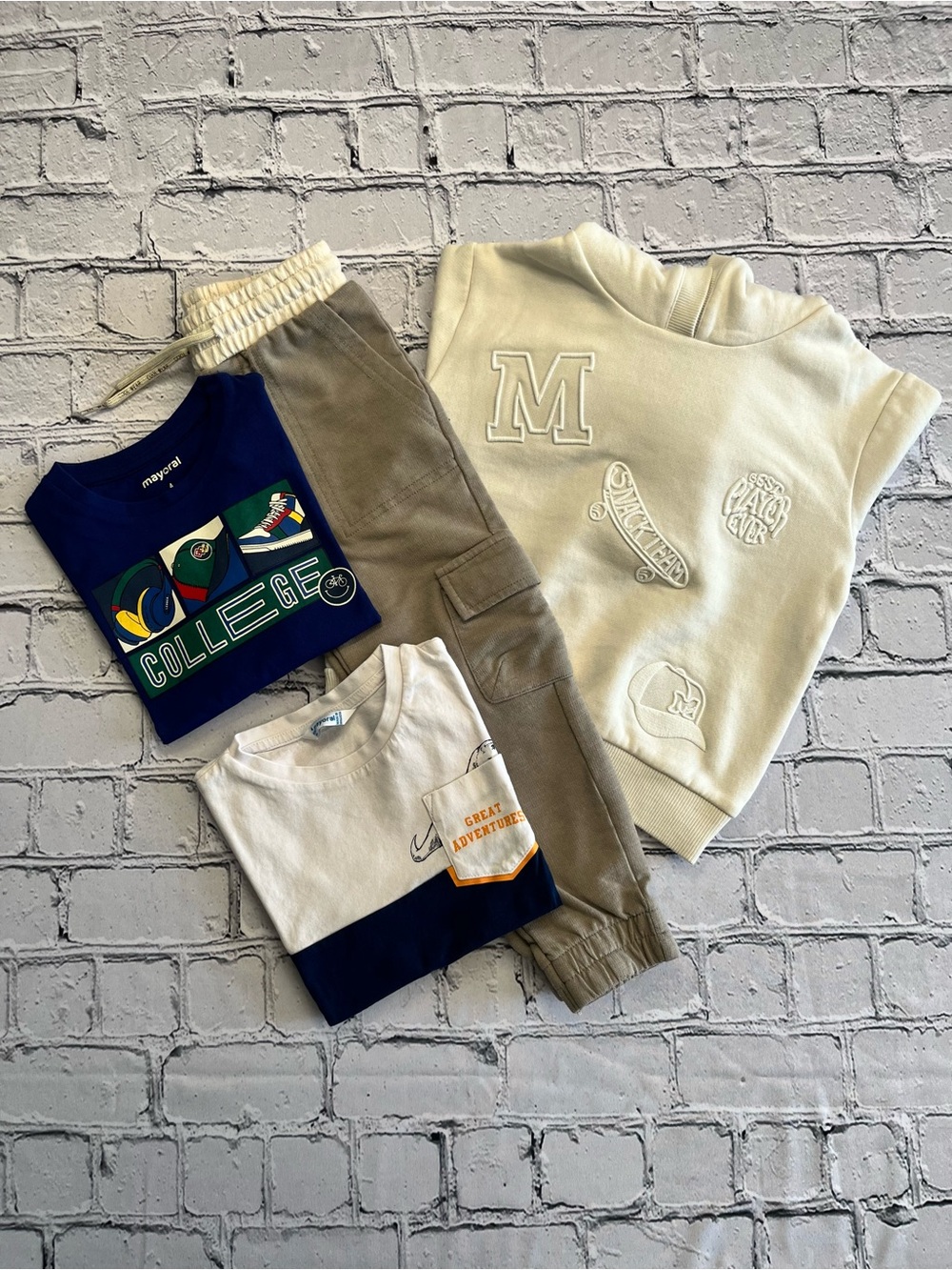 Mayoral Boy size 4 (t-shirt, long sleeve, cargo joggers & hoodie)